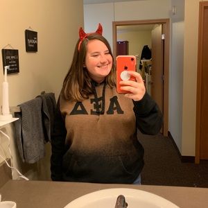 Meet your Posher, Melanie